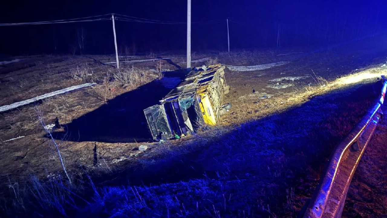 Трагедия на дороге: Автобус из Казахстана перевернулся в России, есть жертвы