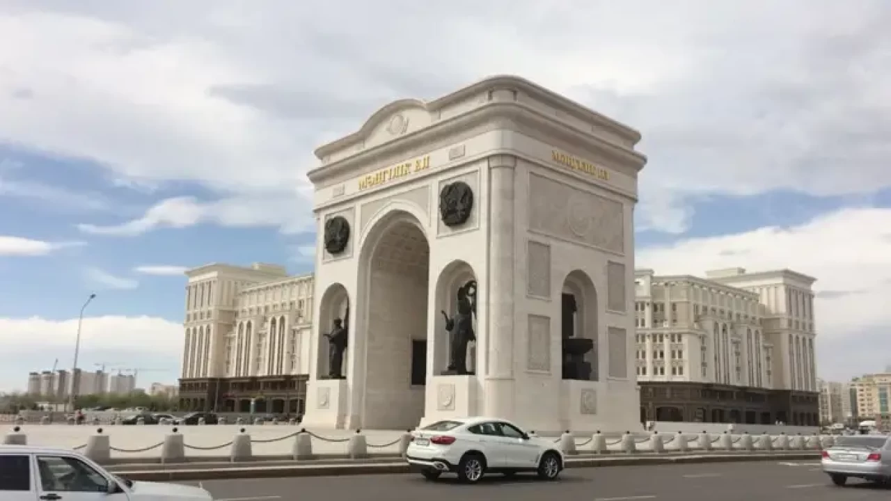 Астанадағы «Мәңгілік Ел» салтанат қақпасының күтіміне қосымша қаржы сұралды