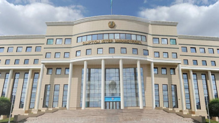 Ұлыбритания Сыртқы істер министрі Дэвид Кэмерон Қазақстанға келеді