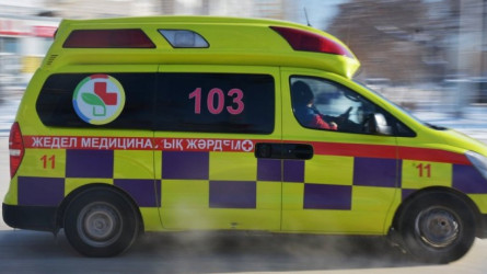 Атырау облысында пышақталған 4 адамның біреуі ауруханада көз жұмды