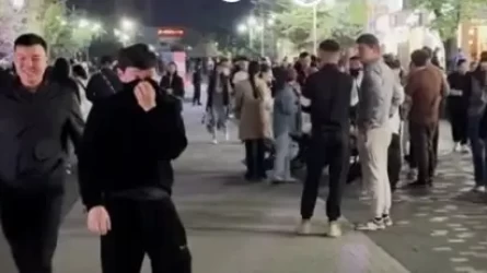 Алматыда белгісіз біреулер халық көп жиналатын жерде өткір иісті баллон шашқан