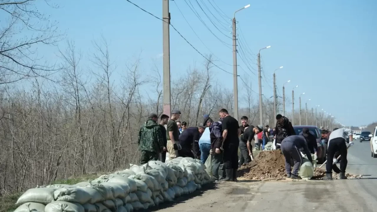 Су тасқыны: 41 мыңнан аса адам өз үйлеріне оралды