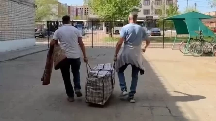 Оралдағы саяжай тұрғындары үйлеріне орала бастады