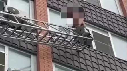 Ақтөбеде 5-қабаттан секірмек болған ер адам құтқарылды