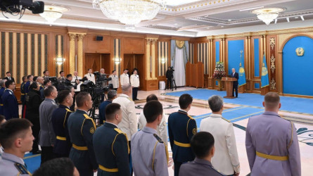Мемлекет басшысының жарлығымен бірқатар азамат арнаулы әскери атақ алды