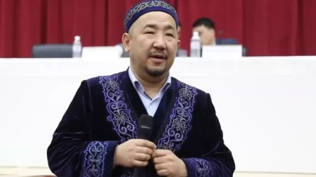 «Tyrnaqpen bіrge tіlderіńіz ósіp ketpesіn»: Nurlan ımam enesіmen shyǵysa almaıtyn kelіnderge aqyl aıtty