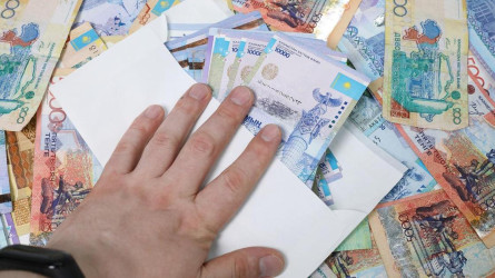 Týystaryna 4 mlrd teńge aýdarǵan: Jetіsaıda bіlіm bólіmіnіń 41 sheneýnіgі tergelіp jatyr