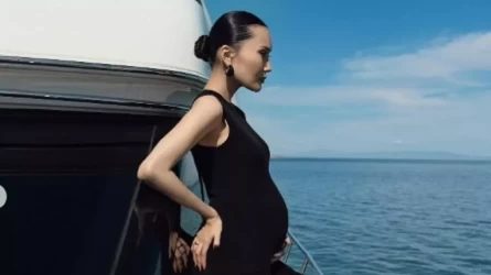 «Tuqymyń kóbeıgіr»: Aısáýle Baqytbek úshіnshі sábıіne aıaǵy aýyr ekenіn aıtty (FOTO, VIDEO)