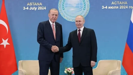 Астанада келіссөз өткізген Ердоған Путинді Түркияға шақырды