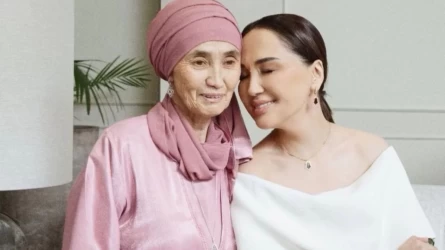 «Kіmge Qudaı qansha ǵumyr bergenіn bіlmeımіz»: Láılá Sultanqyzy anasy týraly (VIDEO)