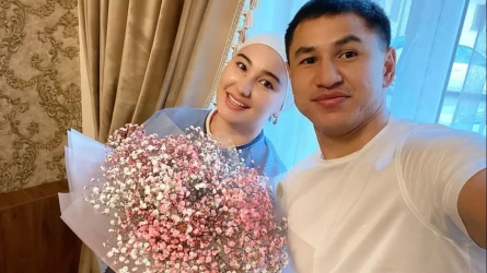 «Әйелінің намысы жоқ екен, жыртыңдап отыр»: Жанқош Тұраровтың әйелі оңбай сөз естіді