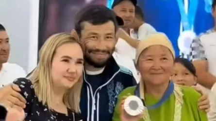 «Бапкерімнің үйдегі көшірмесі сияқты»: Демеу Жадыраев жұбайы туралы айтты