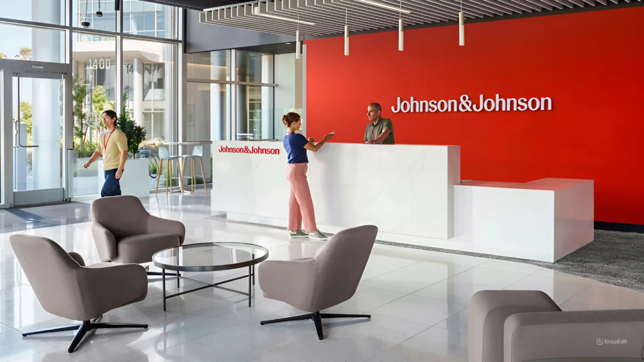 Johnson & Johnson Қазақстанда брендті жаңартып жатыр