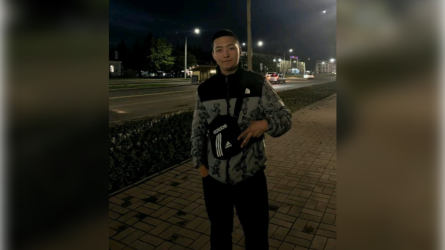 «Бетінен атып өлтірді». Маңғыстауда көз жұмған сарбаздың әкесі жанайқайын жеткізді