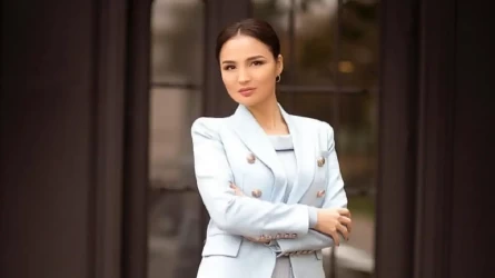 Qaırat Nurtastyń áıelі aldanyp, páterіnen aırylǵan