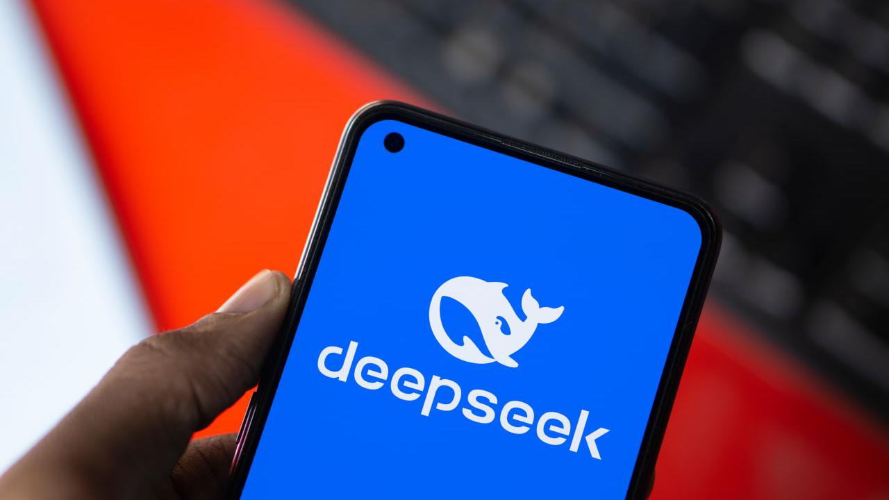 Китайское приложение DeepSeek бросает вызов лидерам ИИ-индустрии