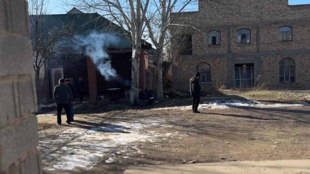 «Бұл әйел көп қорлық көрді негізі…»: Баласы өз анасын өлтіріп, өртеп жіберді