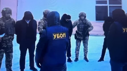 Ақша бопсалаумен айналысқан студенттер лекция кезінде ұсталды