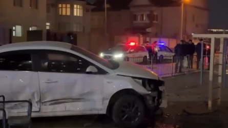 Ақтаудағы балалар алаңында жүрген баланы көлік қағып кетті (ВИДЕО)