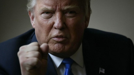 Трамп усиливает давление на Россию, угрожая санкциями и тарифами для прекращения войны на Украине
