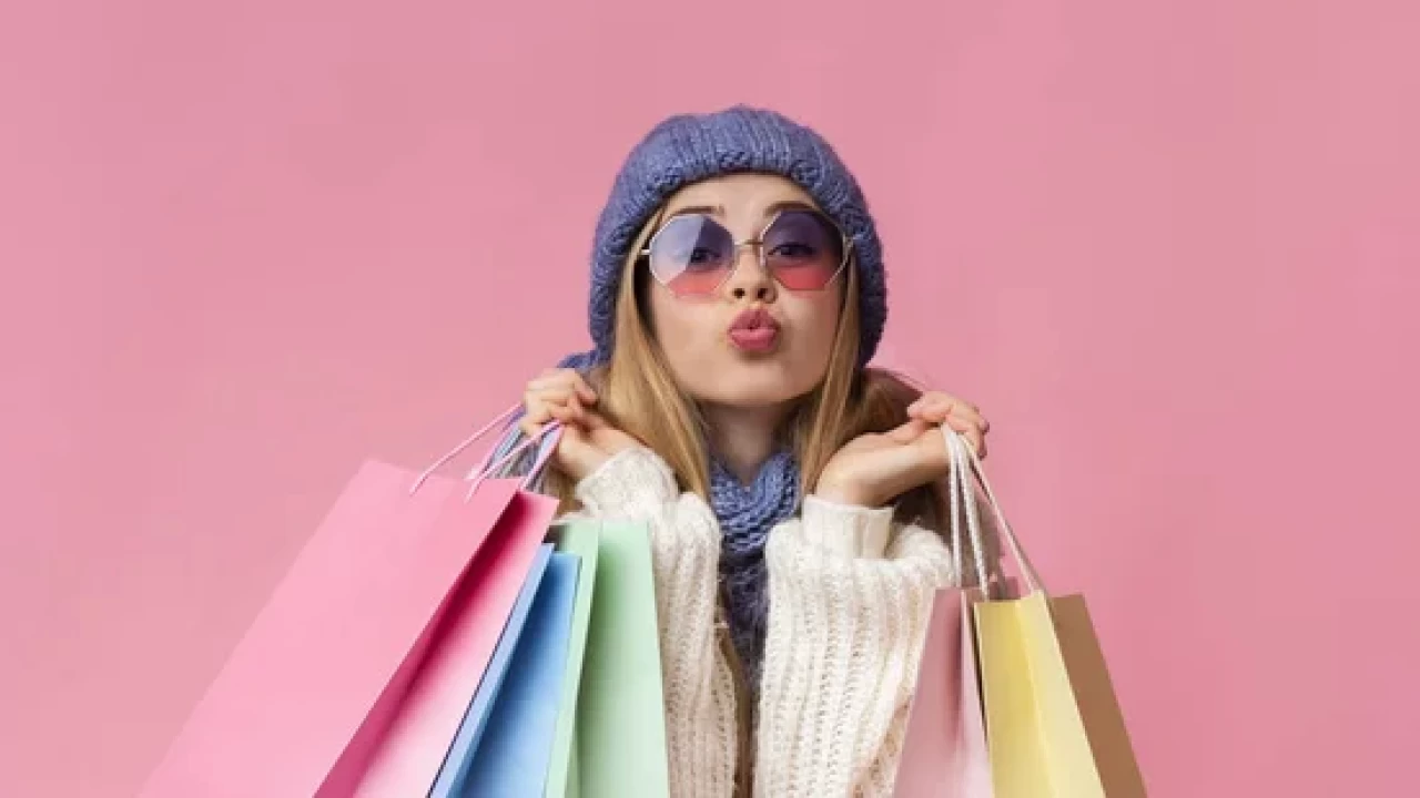 Скидки до 70% ко Дню Республики в 220 магазинах по всей стране!