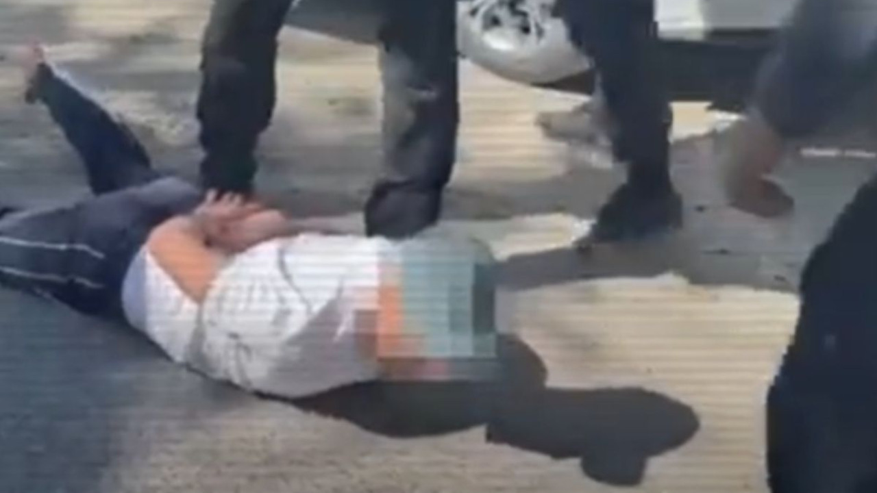 Түркістанда тәркіленген есірткіні қайта сатты деген күдікпен полицейлер ұсталды