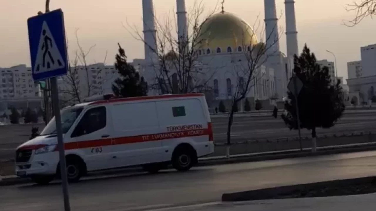 Түрікменстанда президенттің кортежі кесірінен жүкті әйел қайтыс болған