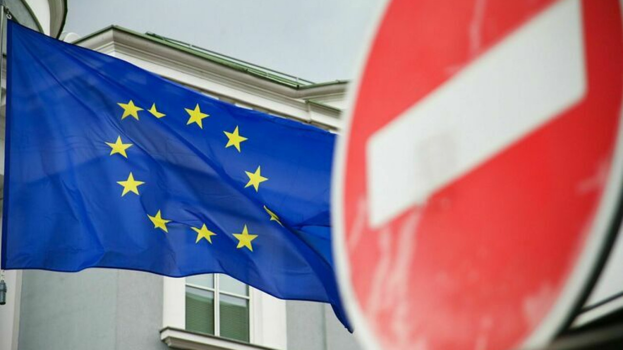 Еуроодақ Қазақстандағы банкке санкция енгізді