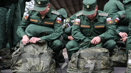 Соғысқа адам жетпей жатыр ма? Енді Ресей жігіттерді жыл он екі ай әскерге шақырмақ