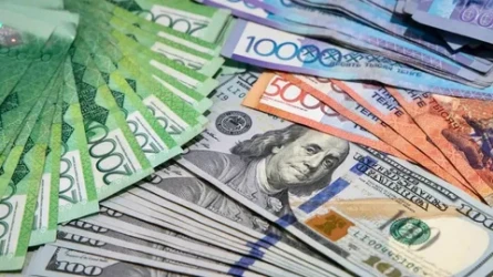 AERC прогнозирует курс доллара на 2026 год — 551,36 тенге