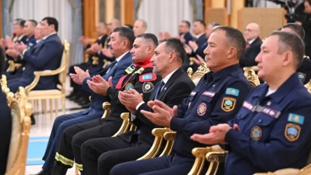 Президент Казахстана поздравил спасателей с профессиональным праздником