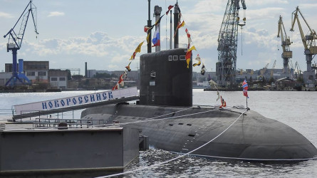 НАТО Франция жағалауында Ресейдің «Новороссийск» сүңгуір қайығын байқады
