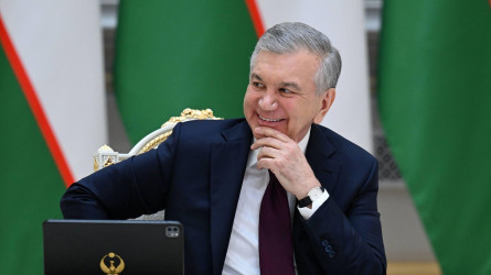 Өзбекстанда жасанды интеллект үшін 2000 астам шенеунік жұмыстан босатылмақ