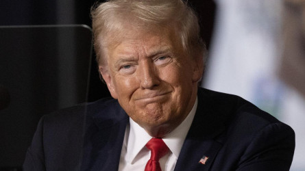Трамп: «Ресейдің экономикасы кез келген сәтте күйреуі мүмкін»