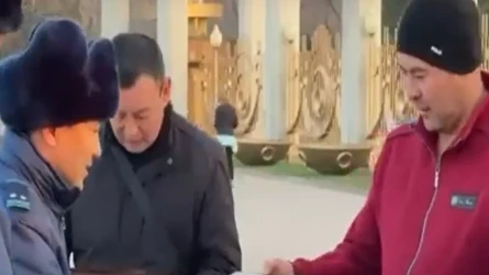 Жолда тәртіп сақтағандар – құрметтеліп, айыппұлдан қашқандар – ұсталып жатыр