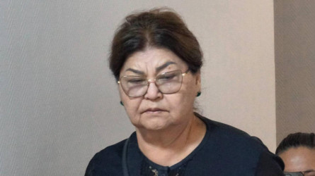 «У мужа рак и больное сердце»: мать Бишимбаева расплакалась в суде