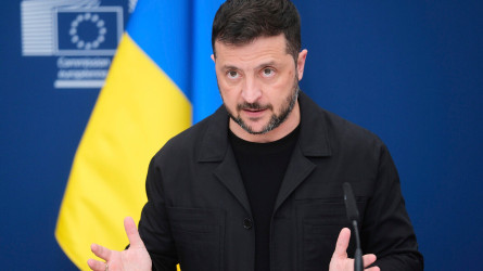 Представитель ЕС: давить нужно не на Украину, а на Россию — её войска должны быть сокращены