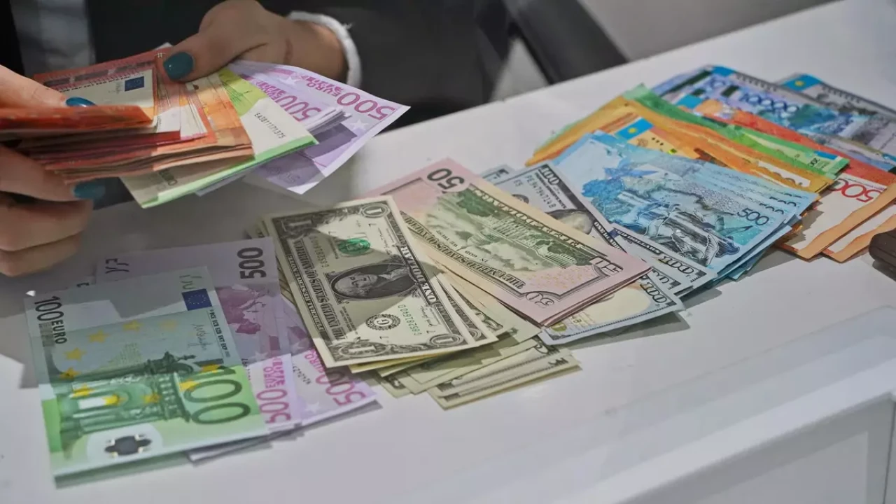 Электронный финансовый центр «пустил на ветер» 13,5 млрд тенге