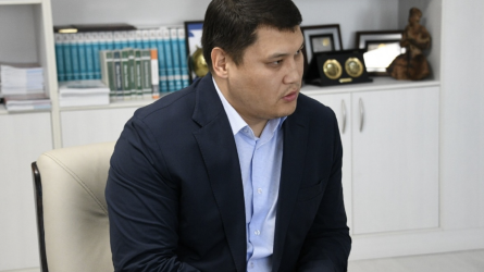 Руслан Берденов Жаңа жыл корпоративіне тыйым салды деген ақпаратқа жауап берді