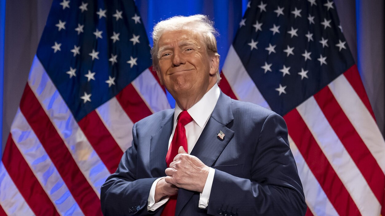 Трамп қол қойды: Украинаға әскери көмек көрсетілетін болды