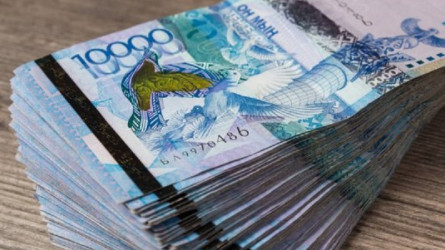 Казахстанским блогерам дали месяц на погашение задолженности в 53 миллиарда тенге
