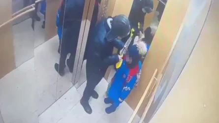Лифтіде жараланған 5 жасар баланың қазіргі жағдайы белгілі болды
