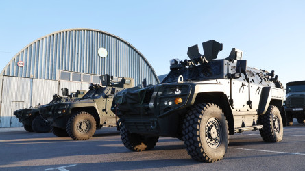 Броня должна сиять! Национальная гвардия готовит военную технику к параду