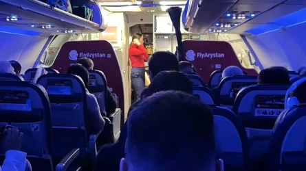 «Керек десе президентке хабарлас!»: FlyArystan спортшы балаларды ұшаққа отырғызғысы келмеген