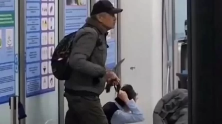В Алматы прошел суд над гражданином захватившим заложницу в аэропорту