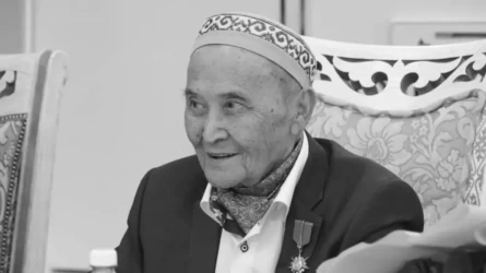 Скончался известный казахстанский писатель и драматург Аким Тарази