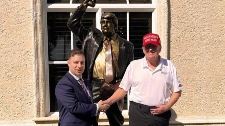 АҚШ-та Трампқа арнап мүсін орнатылды