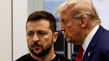 Дональд Трамп Украинадағы соғысқа кінәлілердің бірі Зеленский екенін айтты