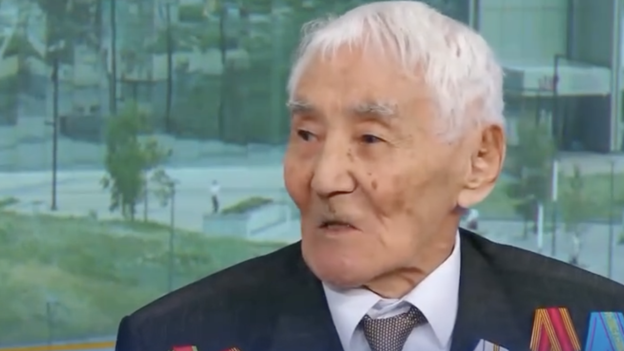 «Талайды тірілттім»: Астанадағы парадқа кіре алмаған ардагер сұхбат берді