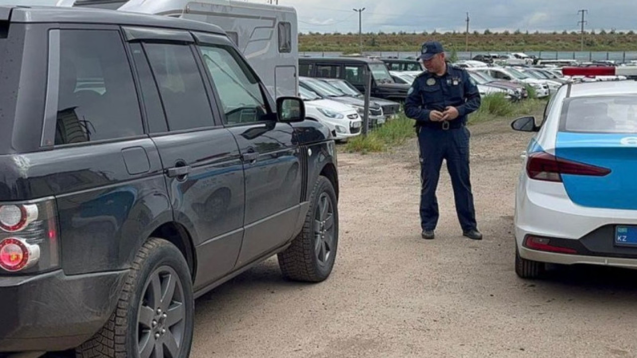 Тәркіленген көліктерді бәзбіреулер тонаған боп шықты